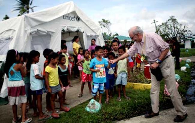 Philippines: UN ramps up aid for child victims of typhoon 