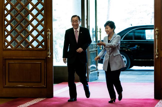 Ban meets Republic of Korea's Prez, spotlights importance of post-2015 agenda