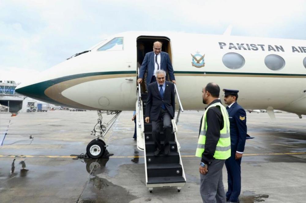 Pakistan-Bangladesh relationship: Foreign Minister Ishaq Dar arrives in Dhaka, scheduled to meet top leaders Pakistan-Bangladesh relationship: Foreign Minister Ishaq Dar arrives in Dhaka, scheduled to meet top leaders