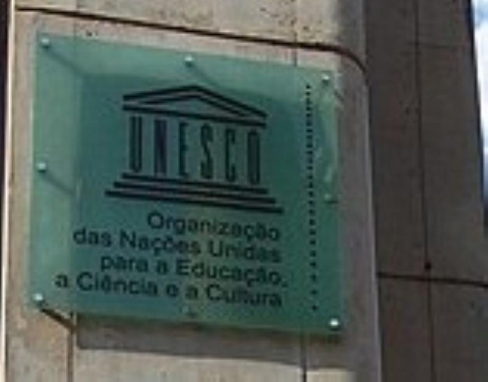 UN 
