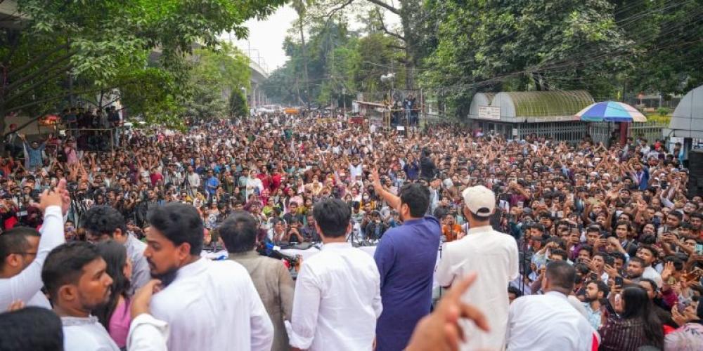 &lsquo;Dilli na Dhaka&rsquo;: Anti-India slogans erupt at massive Bangladesh rally, PM Tarique Rahman targeted
