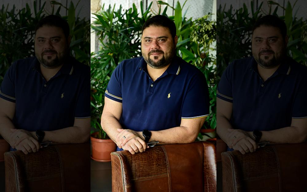 Riyaaz Amlani, who is the CEO of Impresario Entertainment and Hospitality Pvt. Ltd. which runs the food and beverages brand, Social, is a big advocate of digital payments . Photo by Riyaaz Amlani PR team.
