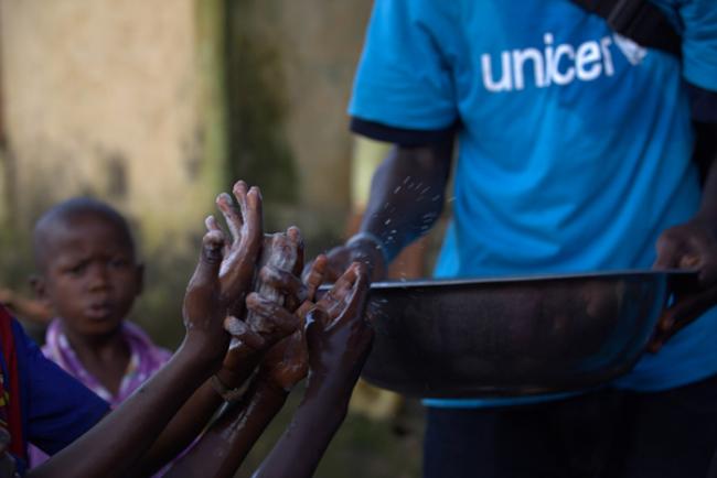 On World Day, UN spotlights handwashing as vital tool in fight against Ebola