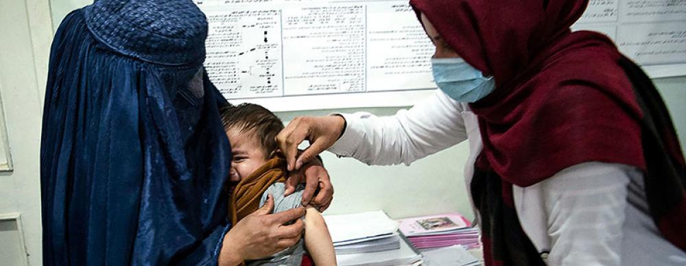 Salaries for Afghanistan health workers sends ‘message of hope’ to millions