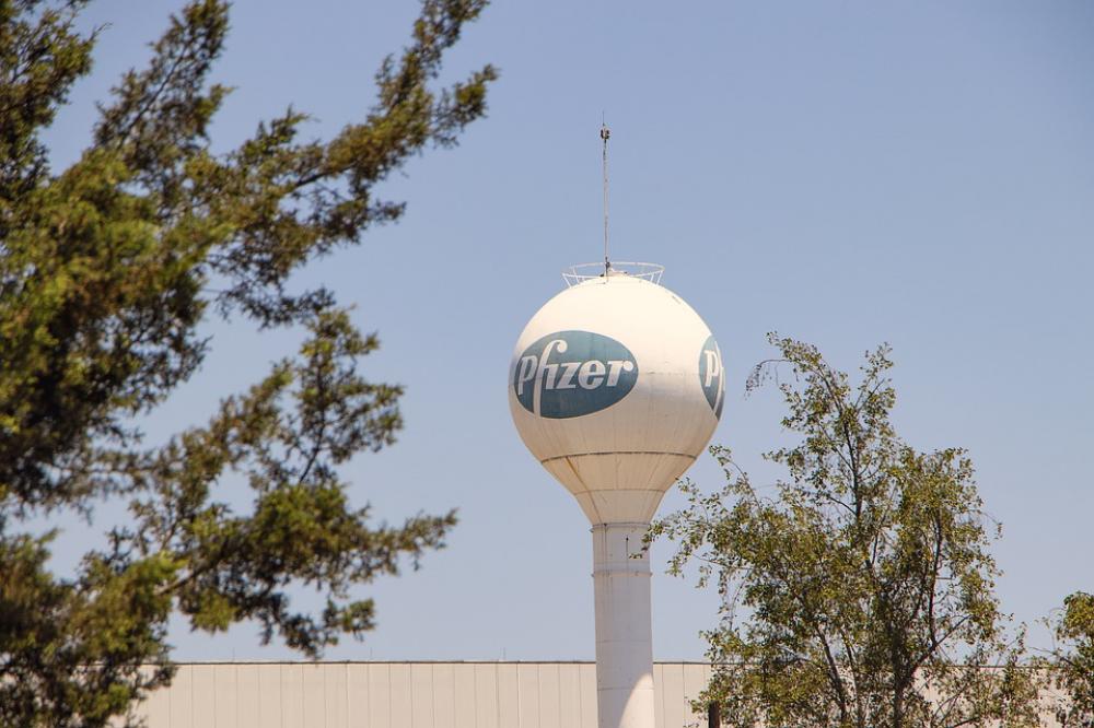 Pfizer seeks emergency use authorization for COVID-19 oral antiviral candidate 