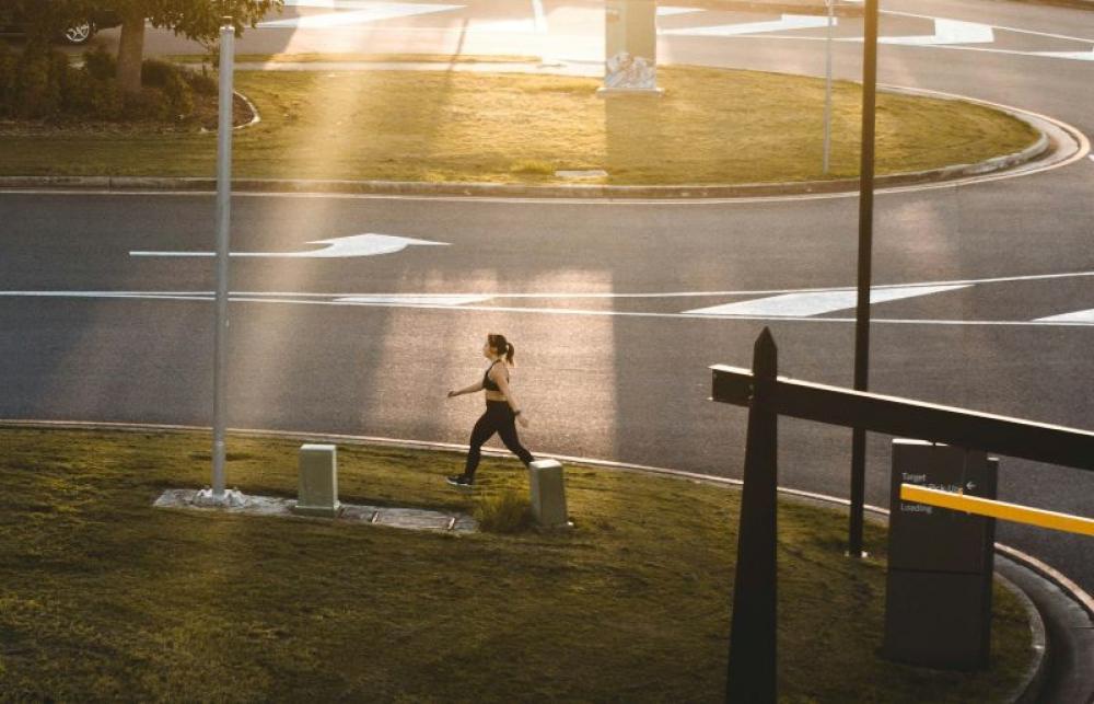 Short strolls are useless? Experts say this simple walking trick boosts your heart!