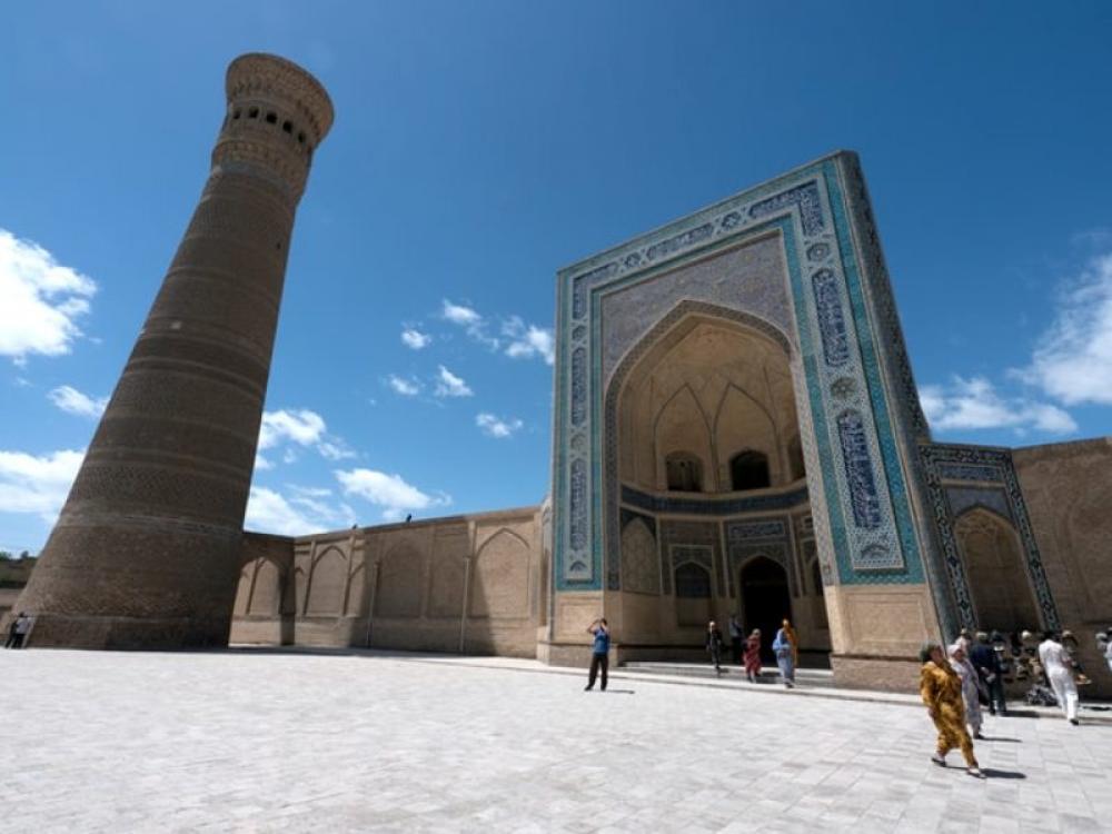 Uzbekistan to resume int
