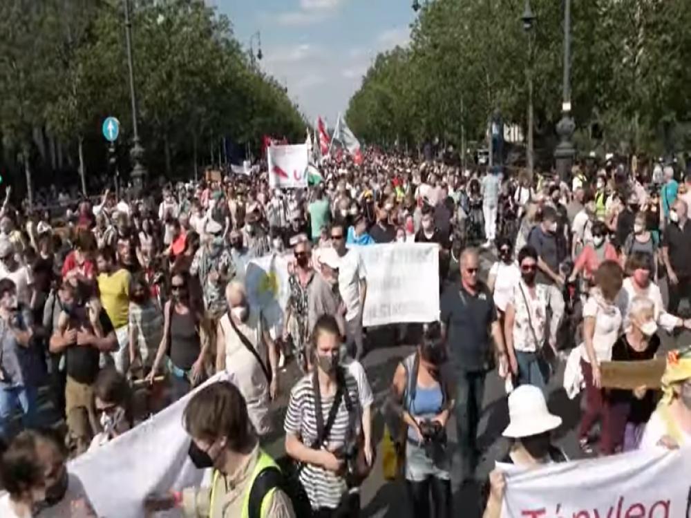 Thousands march in Budapest against China's Fudan University project