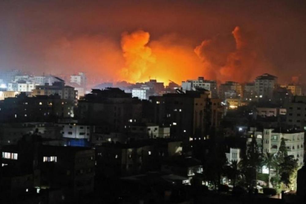 After fire balloon attack from Gaza, Israel retaliates with air strikes