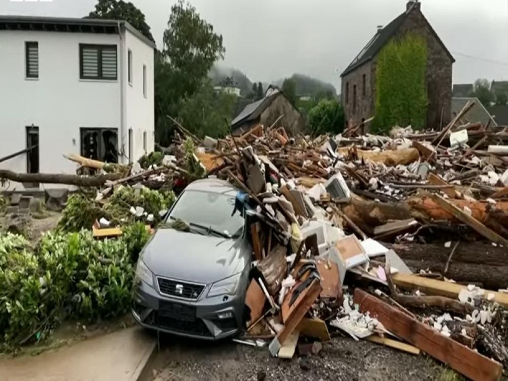 Germany flooding: Over 100 dead, more than thousand still missing