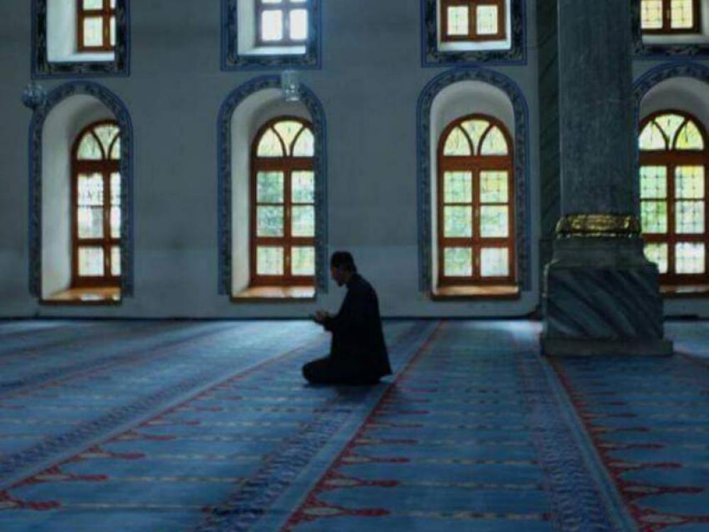 France shuts down Allonnes mosque for promoting 