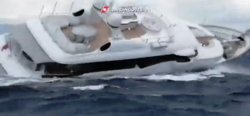 yacht sinks in mediterranean