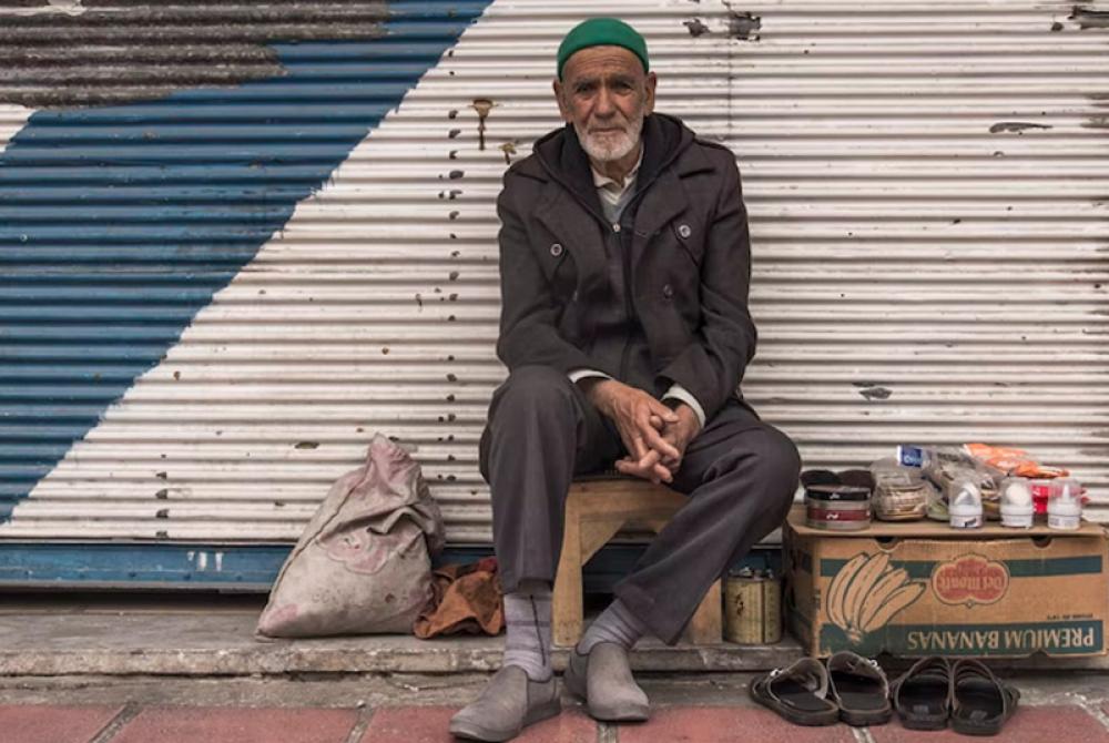 Afghanistan: Taliban shuts down shops in Uruzgan for taking Pakistani currency