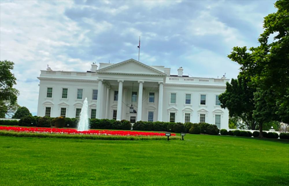 US: Van crashes into security barriers near White House, no casualty