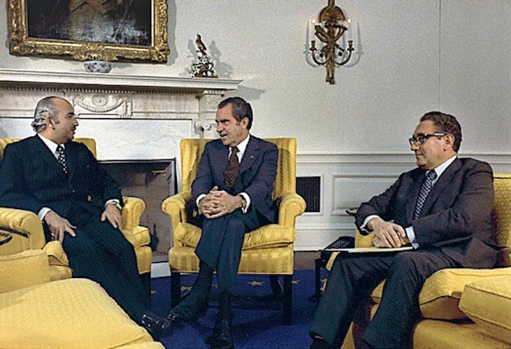 On October 31, 1973, Egyptian Foreign Minister Ismail Fahmi (left) meets with Richard Nixon (middle) and Henry Kissinger (right), about a week after the end of fighting in the Yom Kippur War. Photo courtesy: Wikipedia/Creative Commons