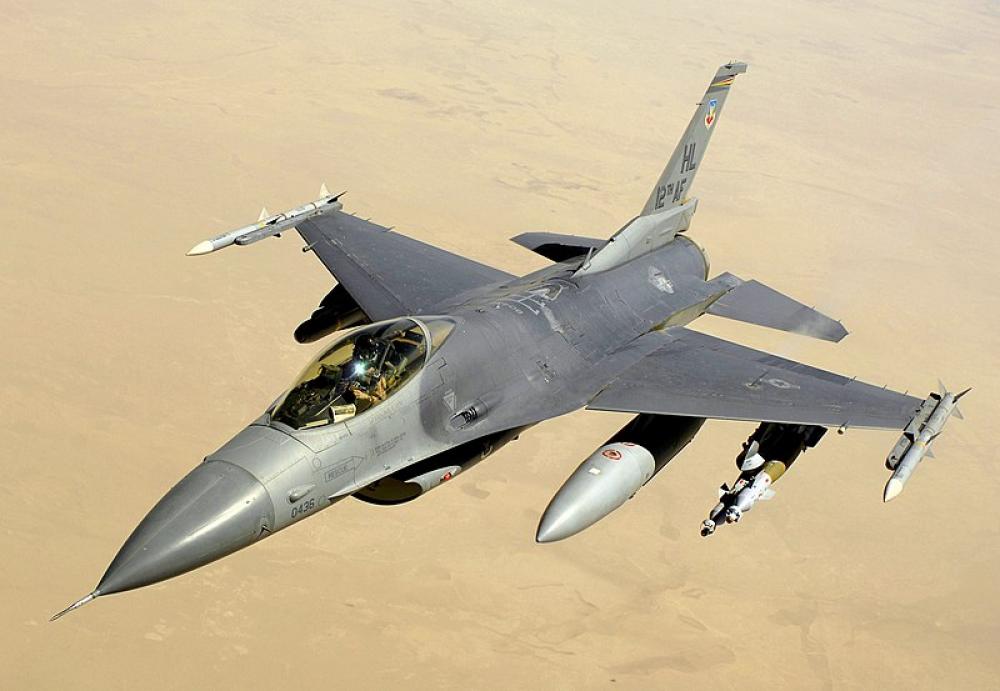 American F-16 fighter jet crashes in South Korea, pilot safely rescued
