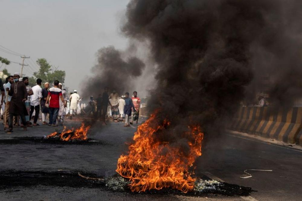  Bangladesh: Over 30 die as anti-quota protests paralyse nation