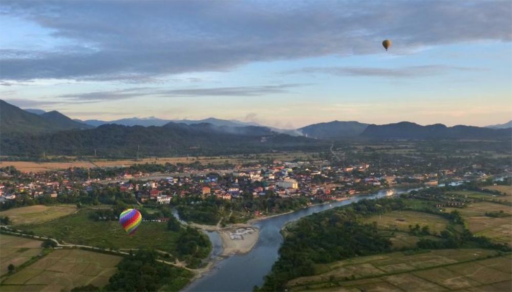 Suspected methanol poisoning leaves six foreign tourists dead in Laos 