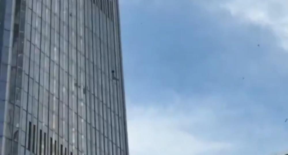  Dramatic footage emerges as plane hits Beijing&rsquo;s tallest building. Watch the viral video 