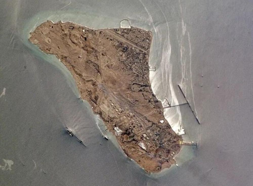 US hits Iran&rsquo;s strategic Kharg Island, Trump claims military targets destroyed