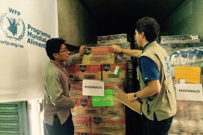 Ecuador: UN food convoy heads to quake-ravaged areas; some 150,000 children impacted