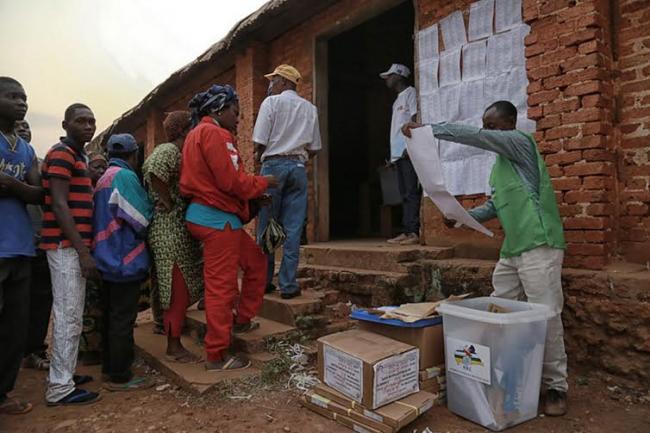 Central African Republic: UN envoy hails first-round election results, urges calm as process continues