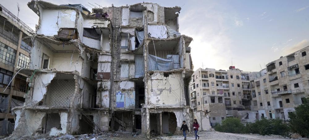 Fresh airstrikes kill dozens in conflict-ravaged Syria