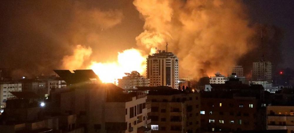 Israeli airstrike on a cafe in Gaza Strip leaves 10 people dead