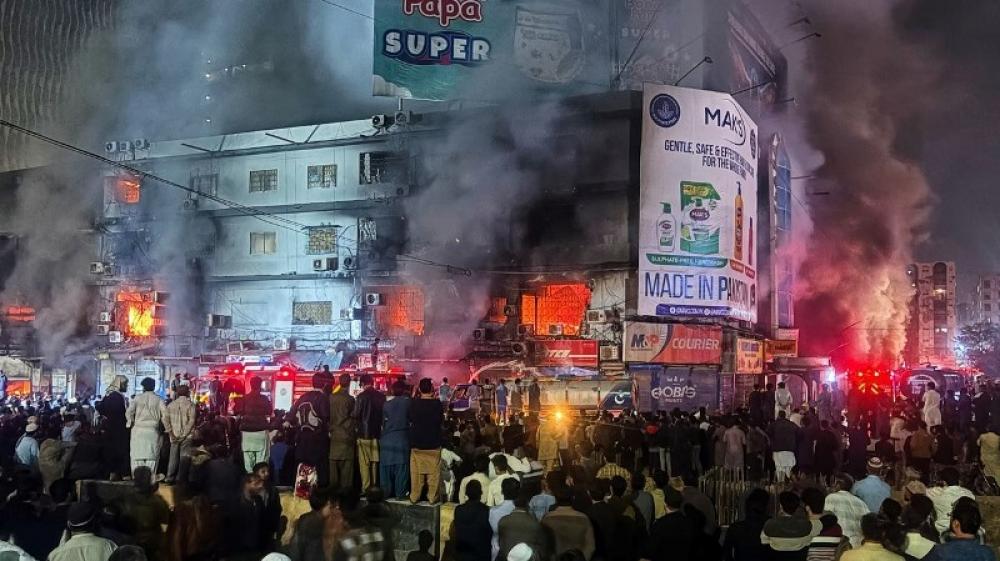 Pakistan horror: Karachi mall inferno kills six, firefighter among dead 