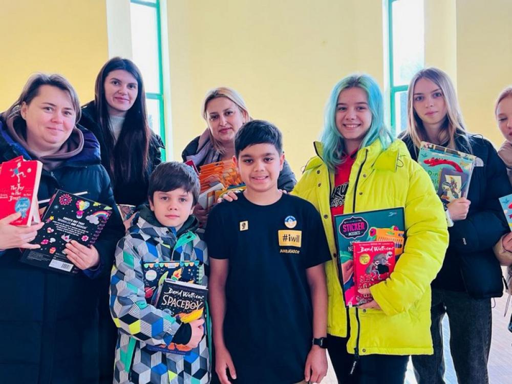 Poland: Indian-origin boy delivers books for war-affected Ukrainian children after fundraising campaign in UK