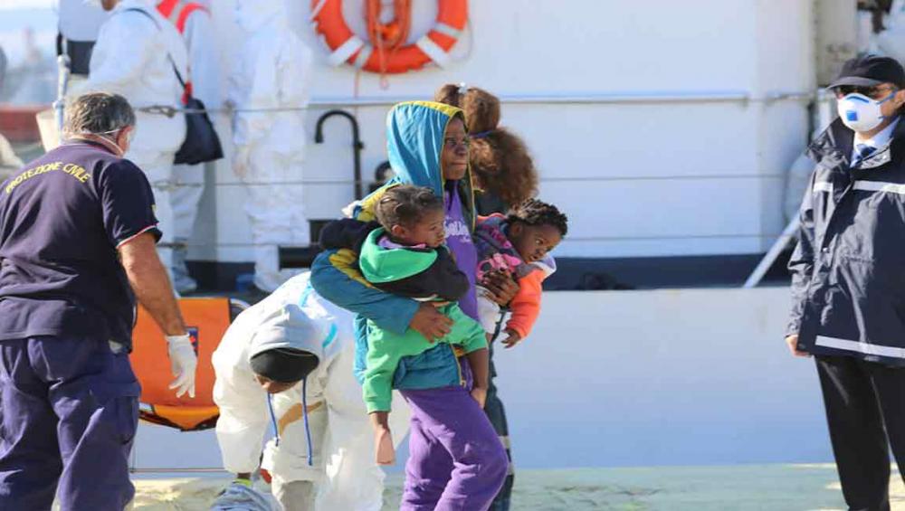 More refugees and migrants feared lost in Mediterranean; UN urges safer resettlement options