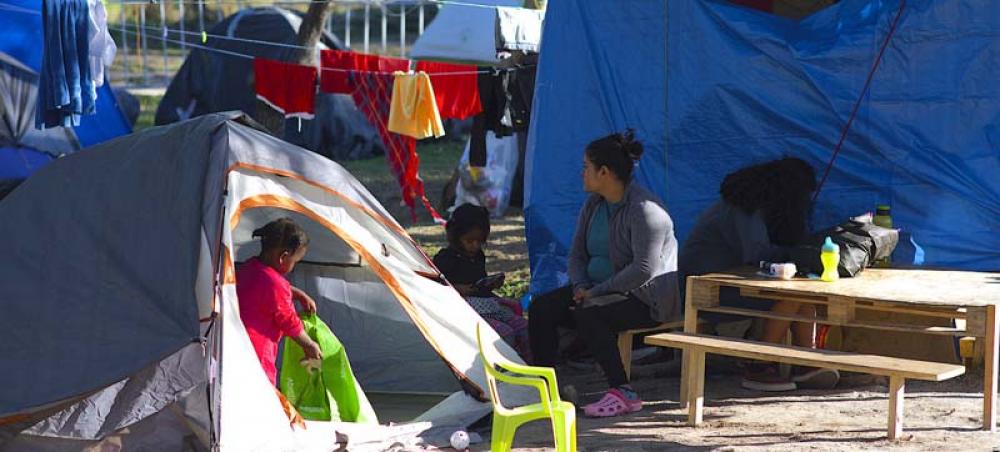 UN agencies begin registering asylum seekers at US-Mexico border