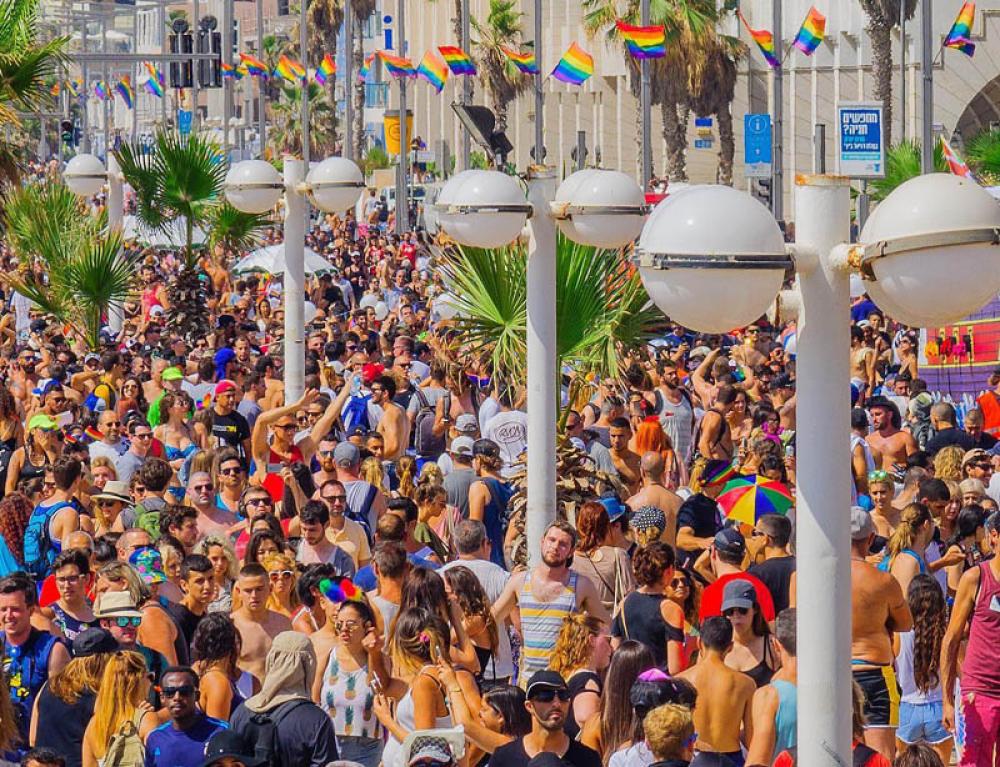  Israel: Middle East's gay-friendly city Tel Aviv celebrates Pride Month, witnesseses 170,000 strong parade