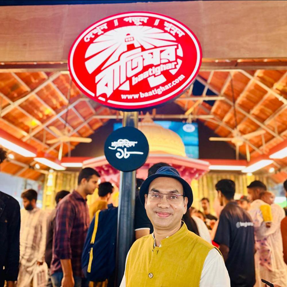 July-August uprising: Owner of prominent bookstore in Bangladesh briefly detained, released later July-August uprising: Owner of prominent bookstore in Bangladesh briefly detained, released later