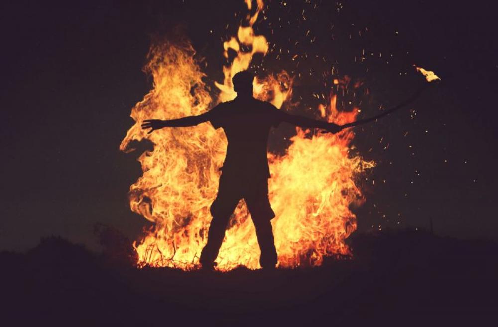 Mob burns woman to death for alleged blasphemy in Nigeria Mob burns woman to death for alleged blasphemy in Nigeria