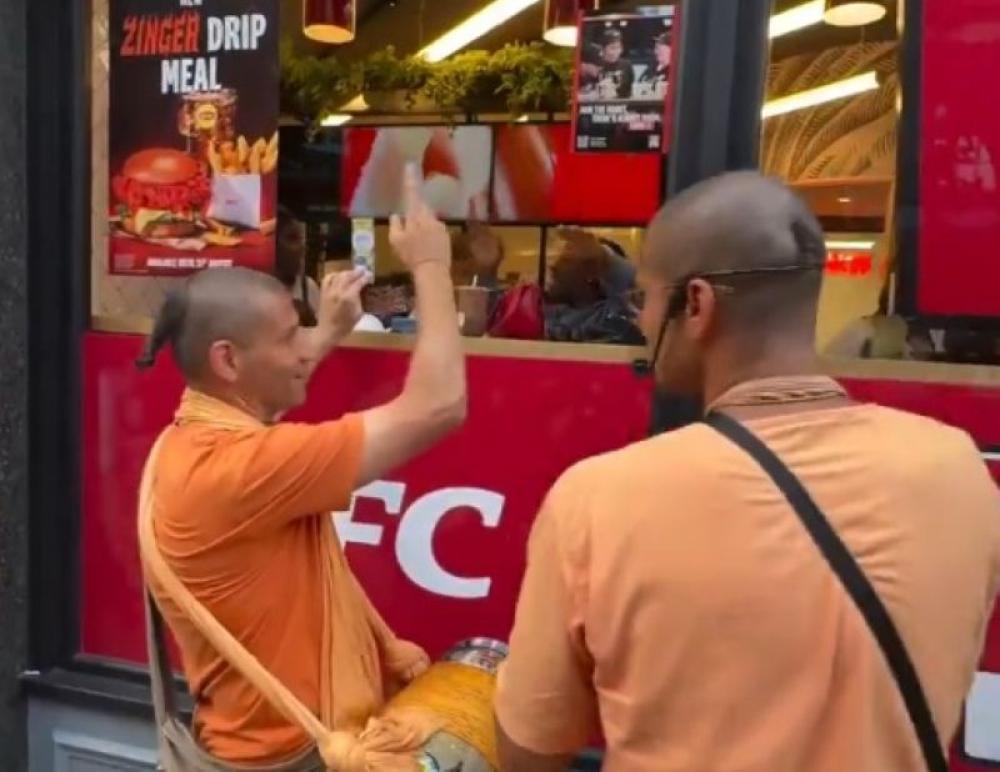  ISKCON devotees chant 'Hare Krishna' outside KFC outlet days after YouTuber eats chicken inside Govinda restaurant 