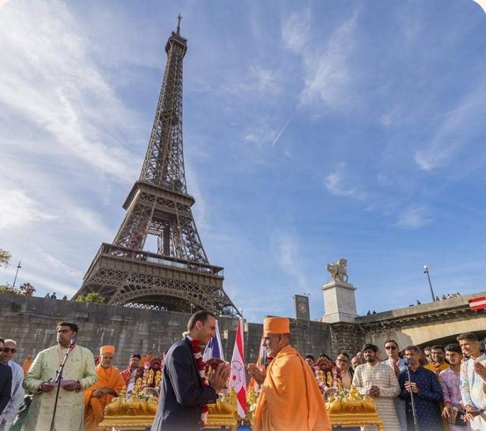 Eiffel Tower strike: Female workers asked to leave during private Hindu group's visit