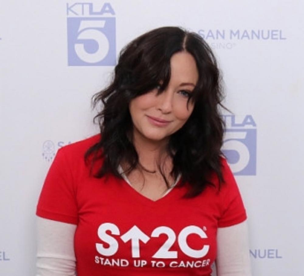 Charmed actress Shannen Doherty dies at 53 after her cancer battle